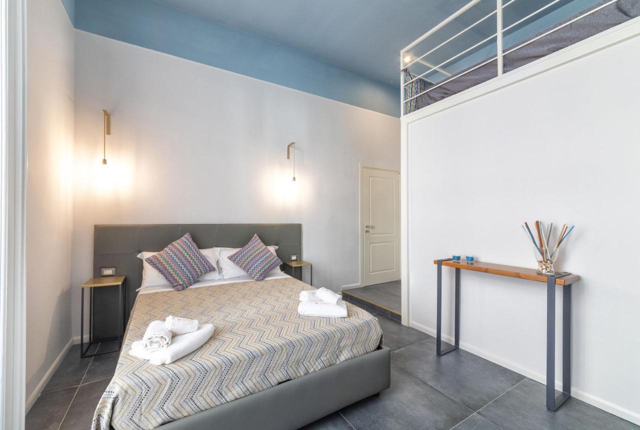 Be Italian Flat Duomo 319 Bed & Breakfast Napoli Bagian luar foto