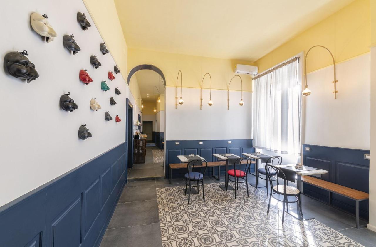 Be Italian Flat Duomo 319 Bed & Breakfast Napoli Bagian luar foto